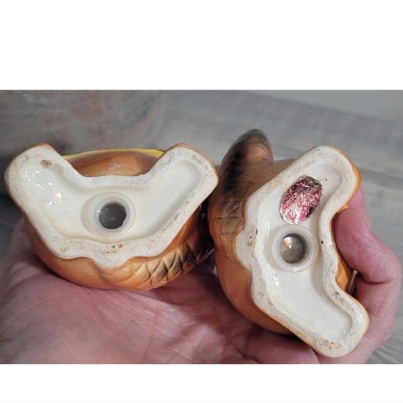 Vintage Salt and Pepper Beaver Dam Anthropomorphic Kitschy - Picture 2 of 4